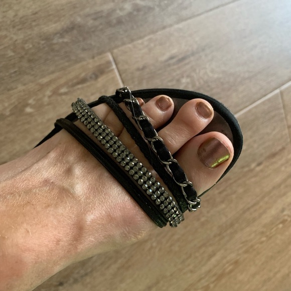 Authentic Chanel sandals from Neiman Marcus with original box and 2 shoe bags! - Picture 5 of 6